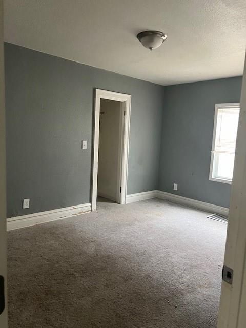 1804 E 67th St, Kansas City, MO 64132