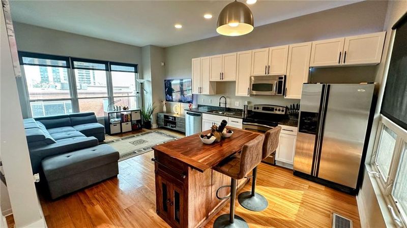 4551 Washington St #D2, Kansas City, MO 64111