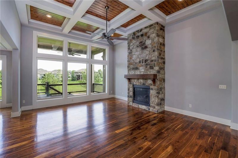 12208 163rd St, Overland Park, KS 66221