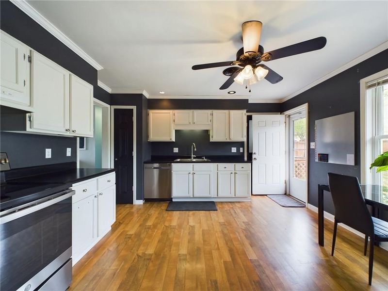 102 W 6th St, Knob Noster, MO 65336