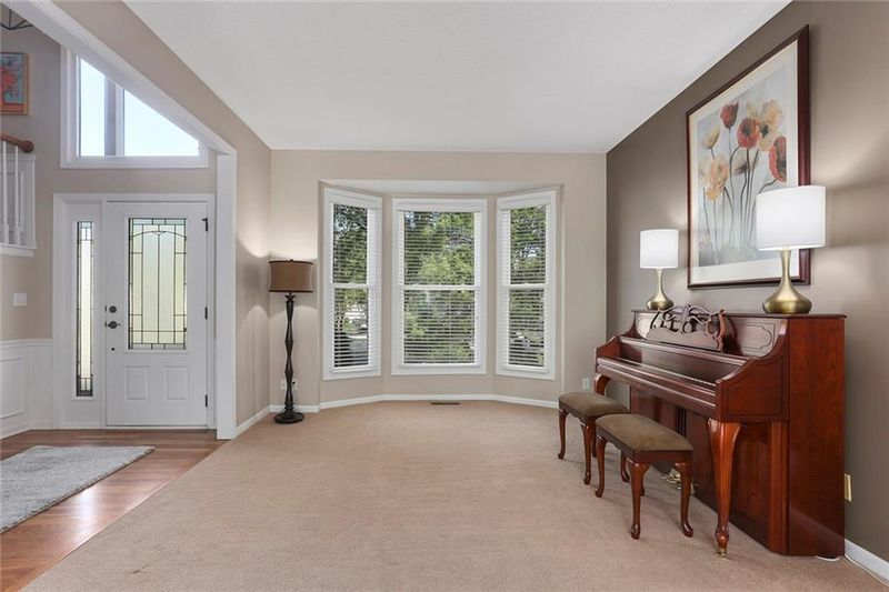 8409 W 144th St, Overland Park, KS 66223