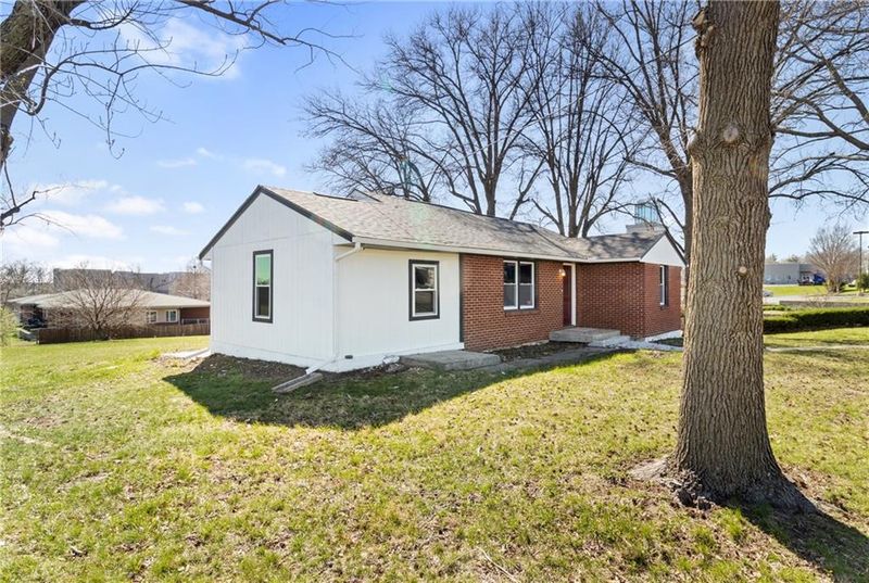 6701 State Ave, Kansas City, KS 66102