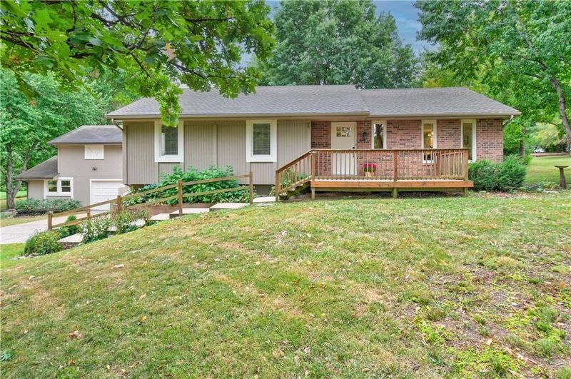 27609 Mason School Rd, Lee's Summit, MO 64064
