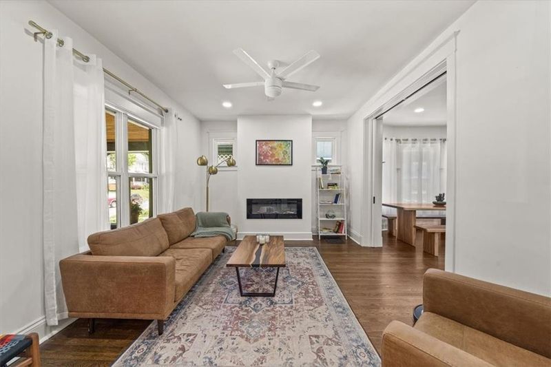 39 E 32nd St, Kansas City, MO 64111