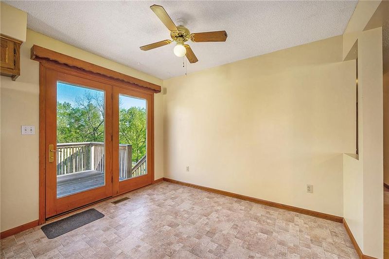 514 E Longfellow St, Kansas City, MO 64119
