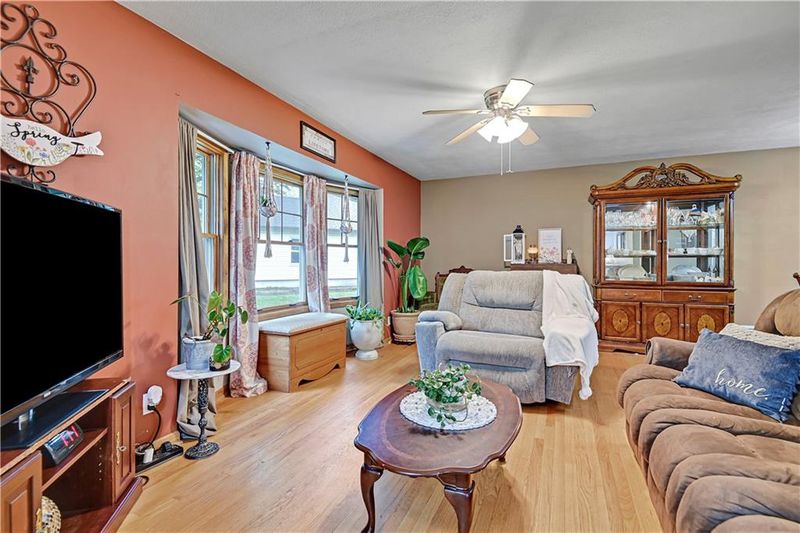 8951 Conser St, Overland Park, KS 66212