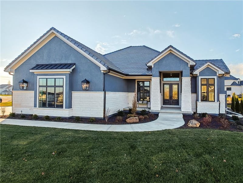 10603 W 173rd Ter, Overland Park, KS 66221