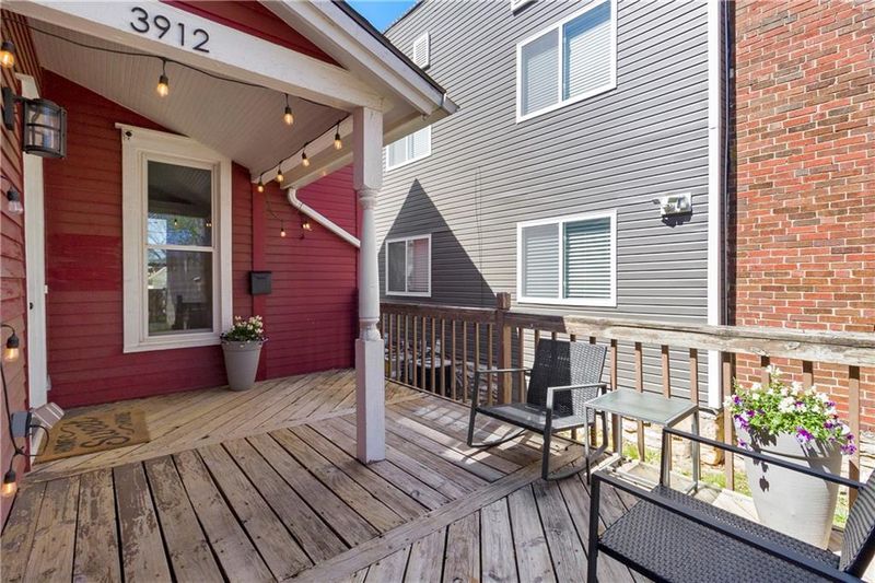 3912 Terrace St, Kansas City, MO 64111