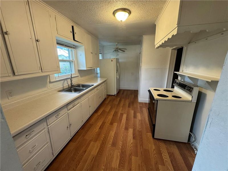 4404 N Jackson Ave, Kansas City, MO 64117