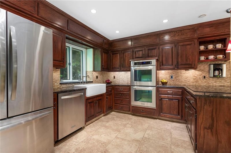 10560 Haskins St, Overland Park, KS 66215