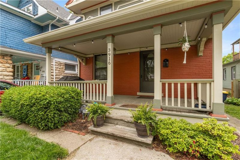 3916 Harrison St, Kansas City, MO 64110