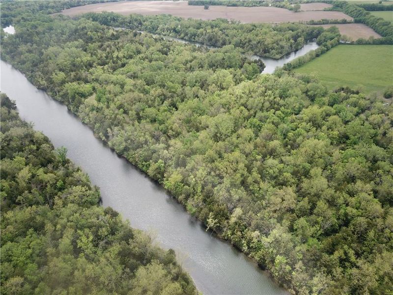 22750 E C Hw, Walker, MO 64790