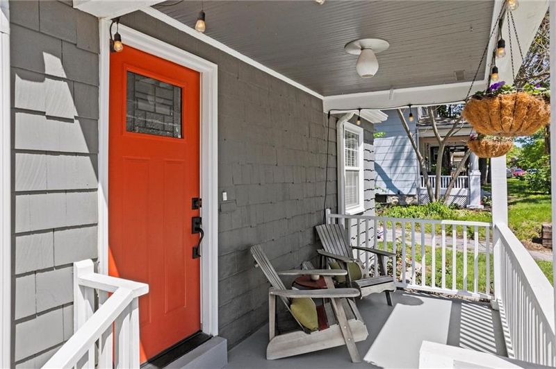 4348 Bell St, Kansas City, MO 64111
