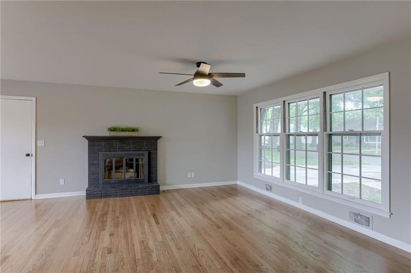 619 E 110 Ter, Kansas City, MO 64131