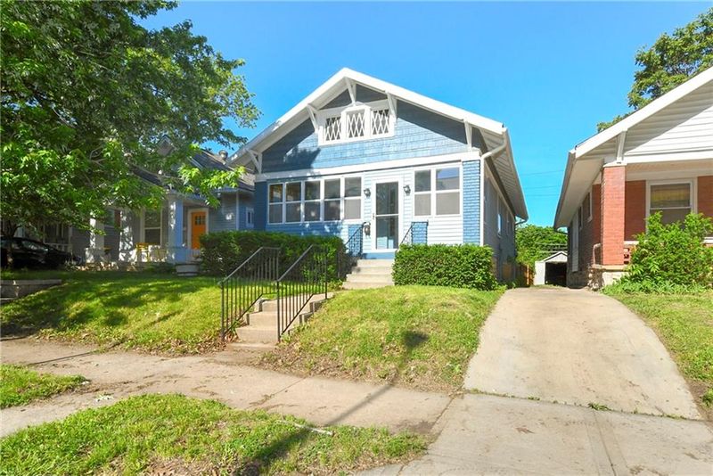 4240 Bell St, Kansas City, MO 64111