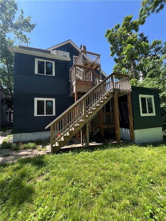 4105 Warwick Blvd, Kansas City, MO 64111