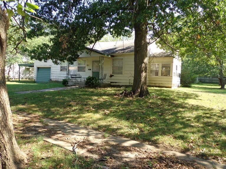 1003 E 3rd N/A, Cherryvale, KS 67335