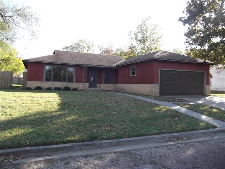 1115 E 4th N/A, Cherryvale, KS 67335