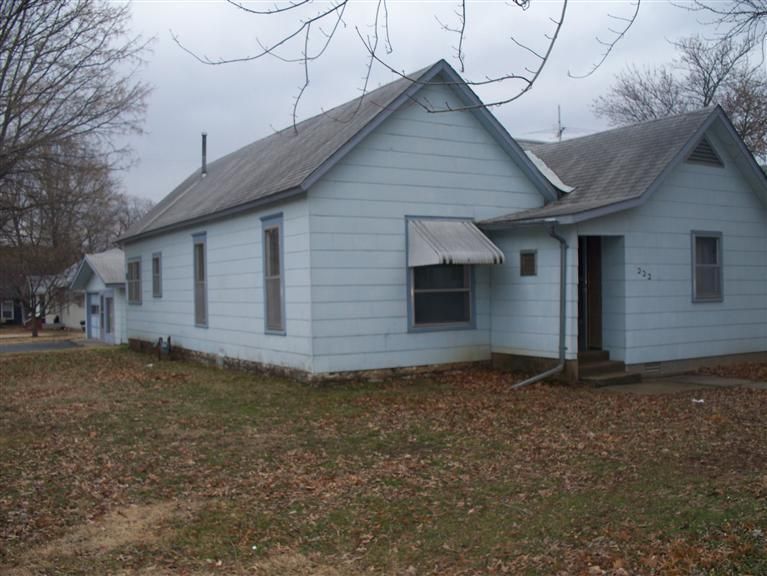 222 N Washington Ave, Chanute, KS 66720