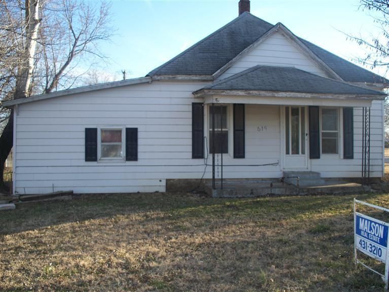 619 W Olive St, Chanute, KS 66720