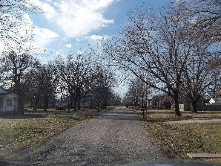 1326 Thornton Ave, Parsons, KS 67357