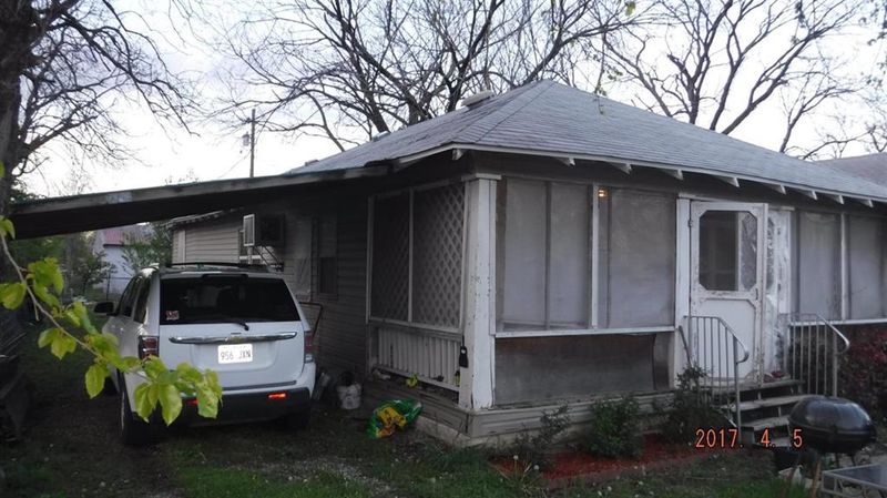 904 E Hill St, Independence, KS 67301