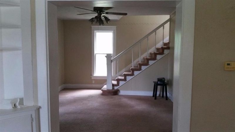 912 W Main St, Independence, KS 67301