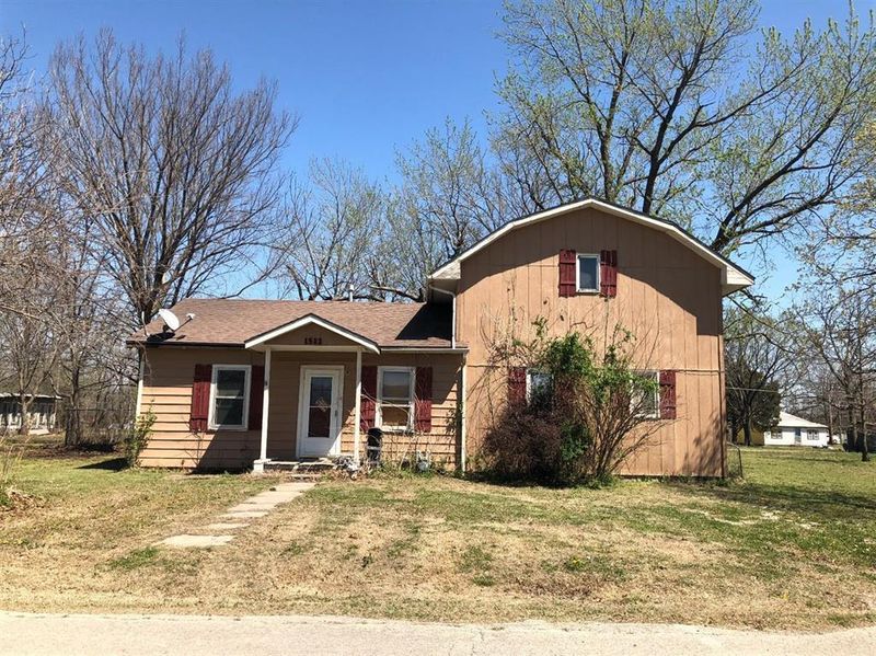 1522 N 3rd N/A, Neodesha, KS 66757