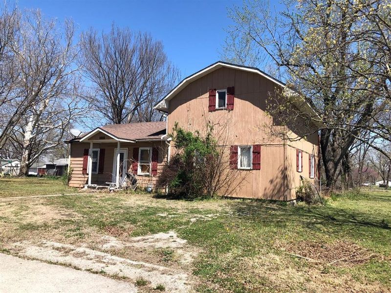 1522 N 3rd N/A, Neodesha, KS 66757