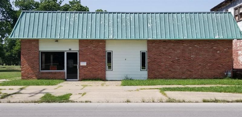 806 E 8th N/A, Coffeyville, KS 67337