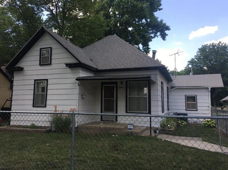 2515 Oak Ave, Parsons, KS 67357