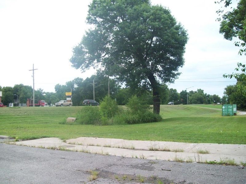 901 N 16th N/A, Parsons, KS 67357