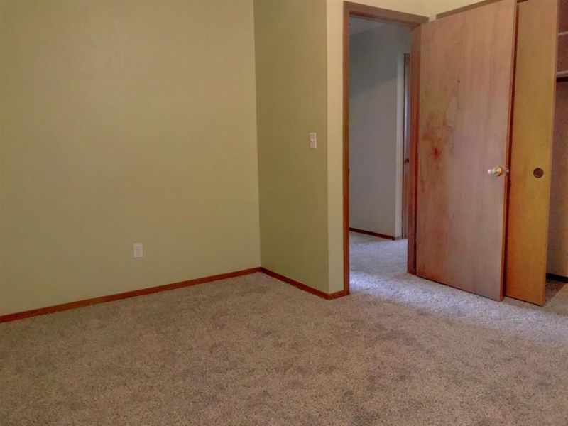 613 Landon Dr, Independence, KS 67301
