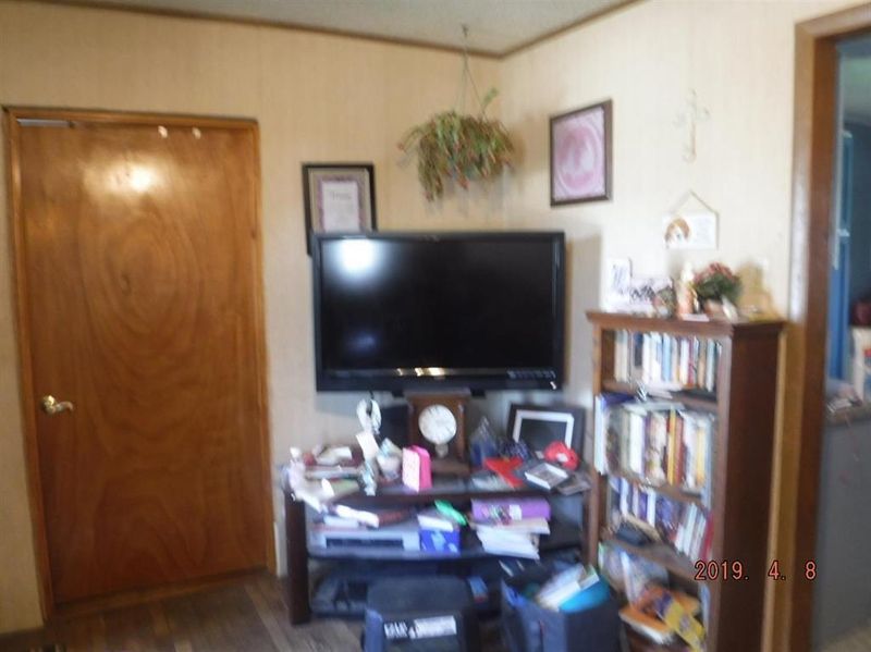 1800 N 10th St, Independence, KS 67301
