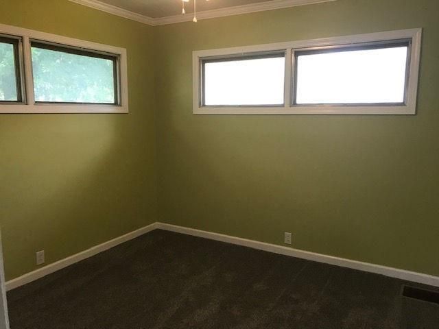 817 E 3rd St, Cherryvale, KS 67335