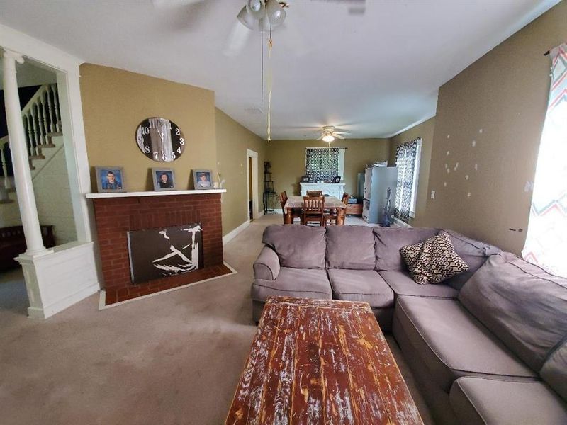 312 W Main St, Chanute, KS 66720