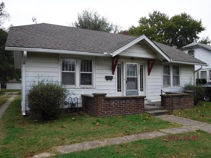 1021 N 11th St, Independence, KS 67301