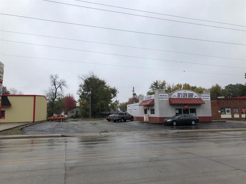 2911 Main St, Parsons, KS 67357