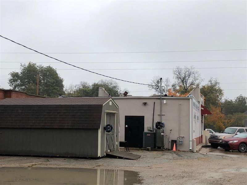 2911 Main St, Parsons, KS 67357