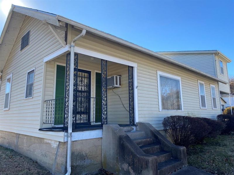 725 Hill St, Independence, KS 67301