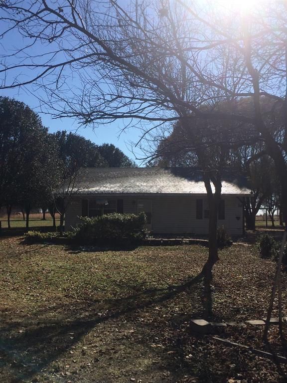 509 E 2nd St, Moran, KS 66755