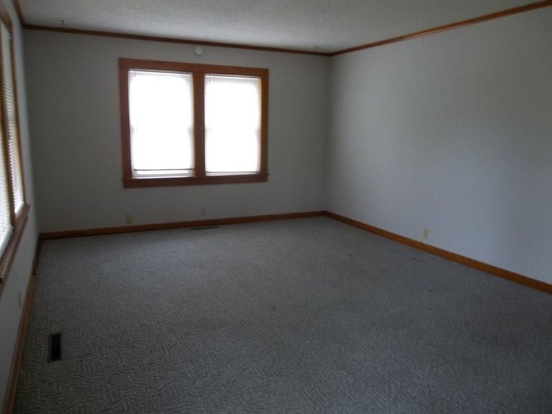 124 S Rutter N/A, Chanute, KS 66720