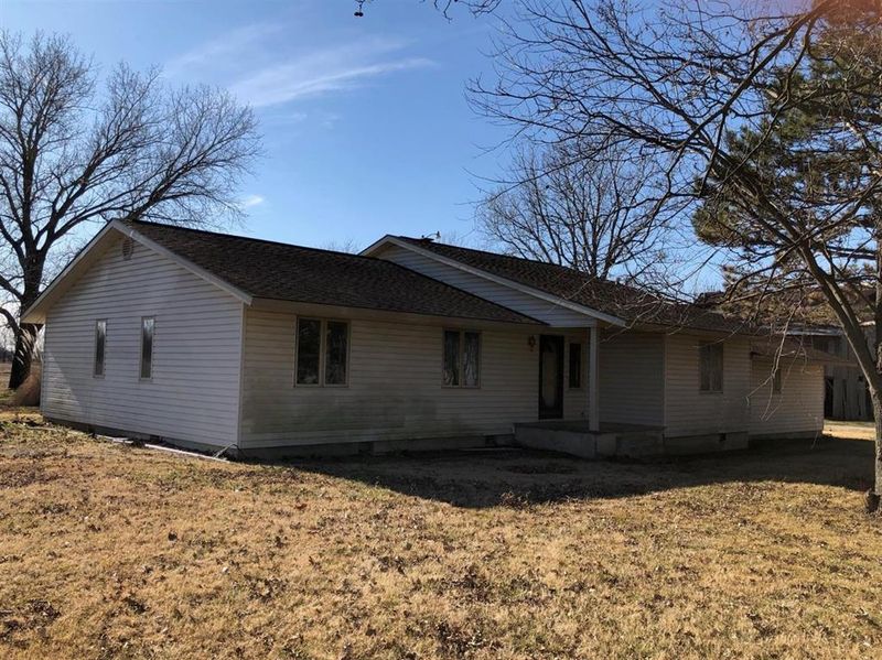 23779 600 Rd, Thayer, KS 66776