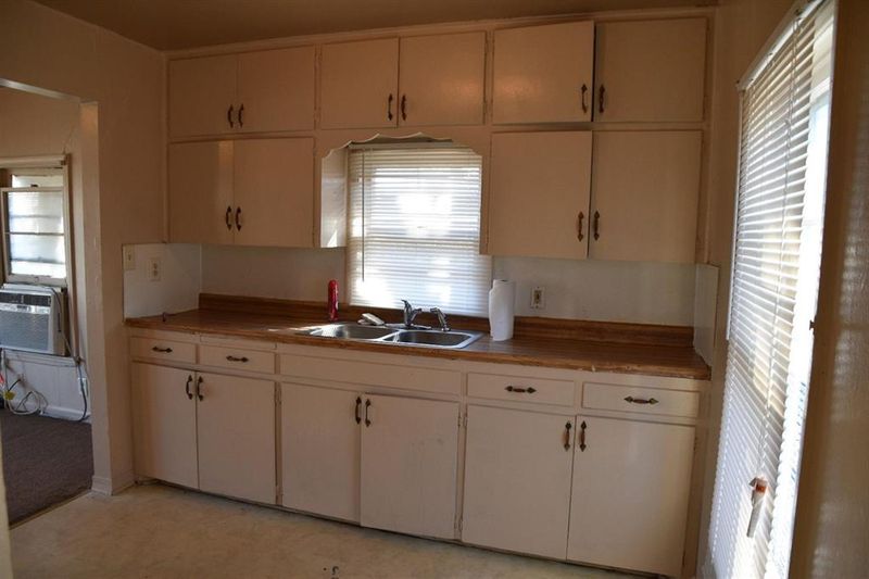 508 S Central Ave, Coffeyville, KS 67337