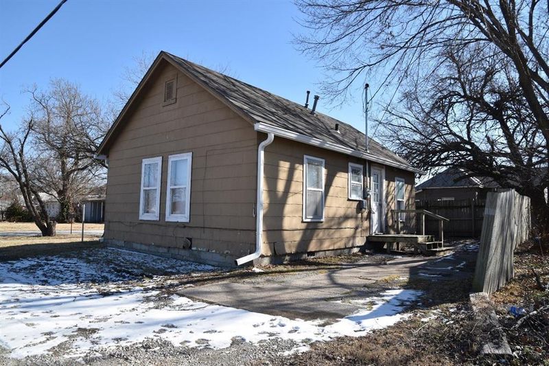 508 S Central Ave, Coffeyville, KS 67337