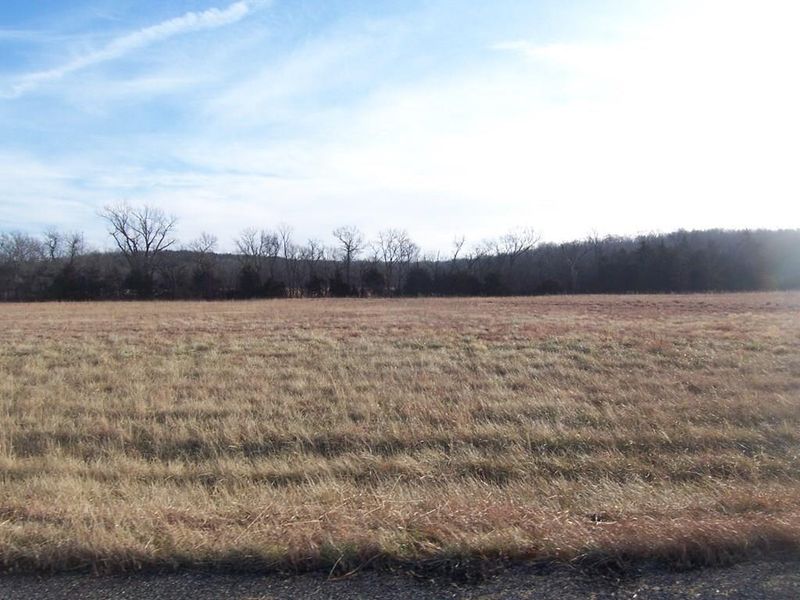00000 Nickle Rd, Mound City, KS 66056