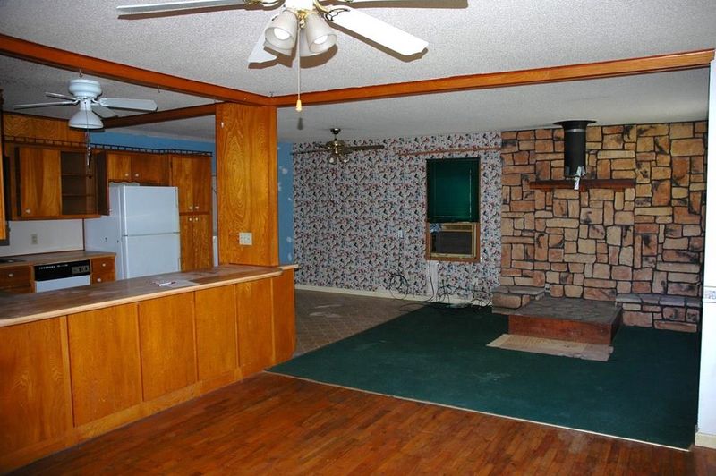 402 E 3rd N/A, Altamont, KS 67330