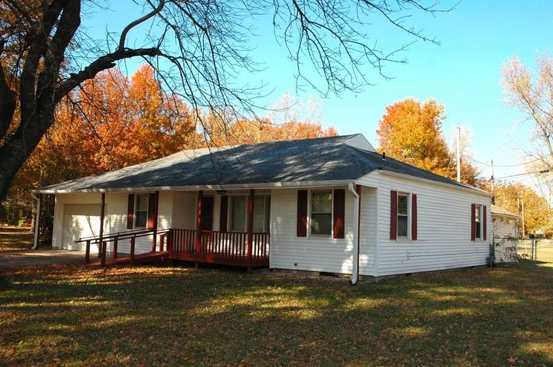 1226 Kimball Ave, Parsons, KS 67357