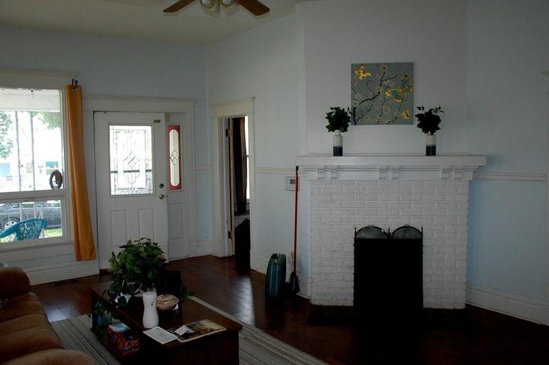 1617 Appleton Ave, Parsons, KS 67357