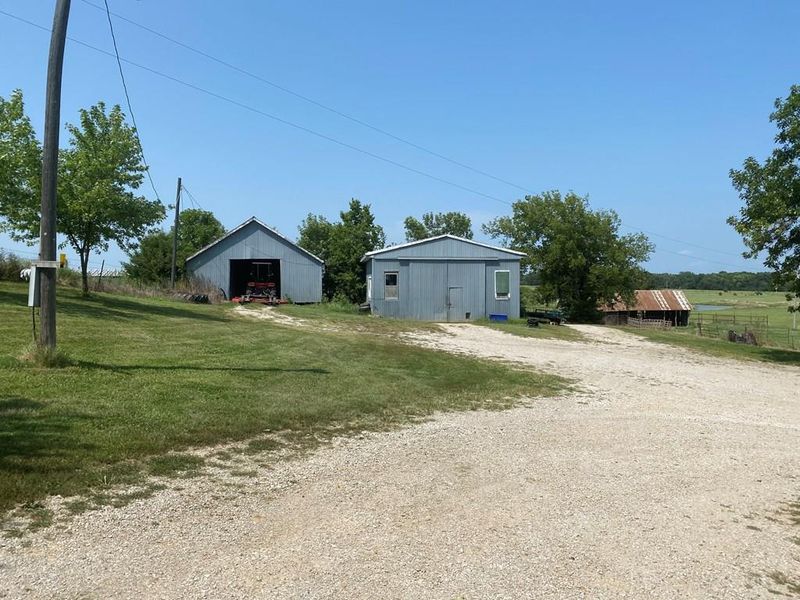 4783 Cr 5800 N/A, Cherryvale, KS 67335